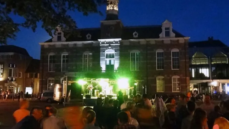 Zomerse Woensdagen brengen weer livemuziek op de Markt in Deurne