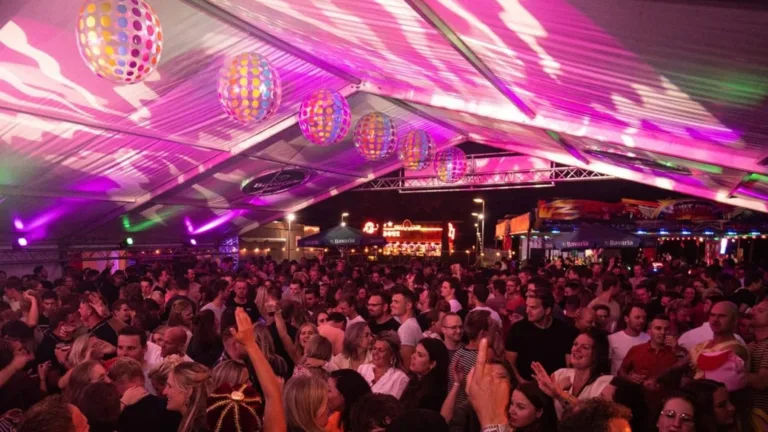 Kermis in Liessel barst los met attracties, muziekoptredens en de Dutch GP