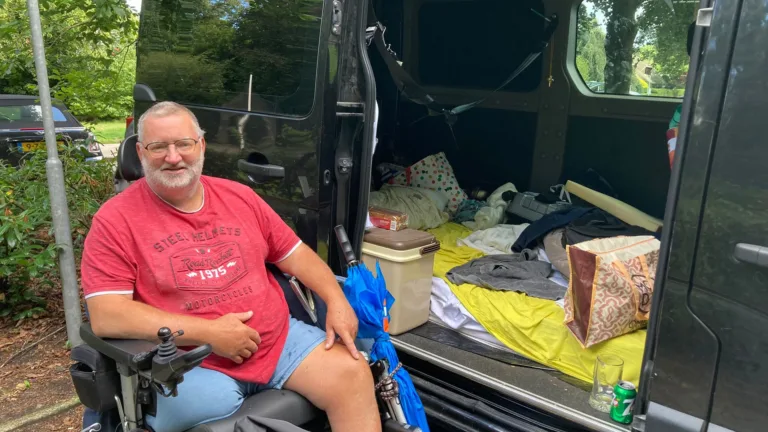 Liever wonen in een busje dan in de daklozenopvang in Helmond