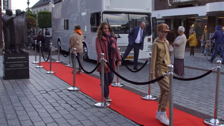 Mode en kunst vinden elkaar bij Fashion Week in centrum van Deurne