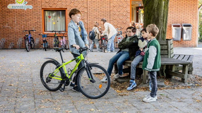 Liesselse basisschool De Zonnebloem en haar leerlingen figureren in filmproductie