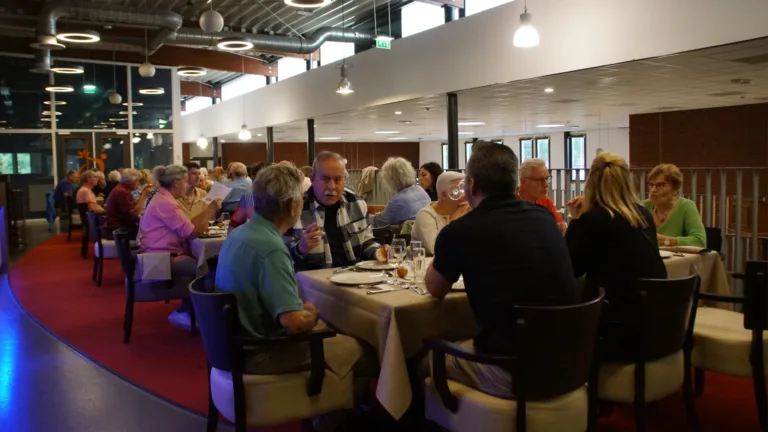 Eerste Wereldmaaltijd Deurne lovend ontvangen