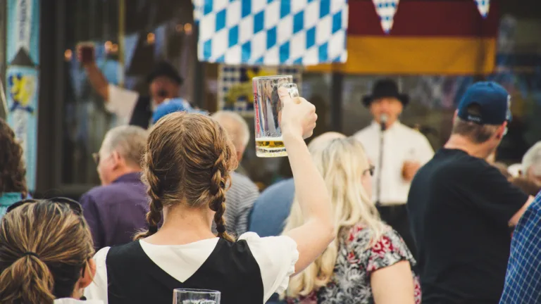 Zeilberg trekt Lederhosen aan voor eigen Oktoberfest op Kerkplein