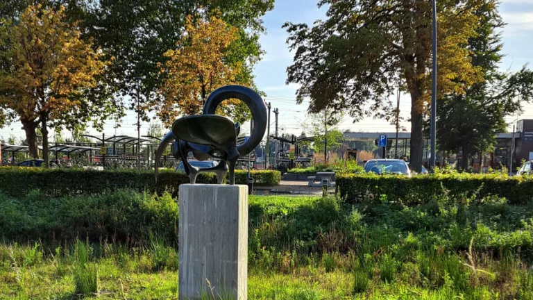 Kunstwerk van Joep Coppens verplaatst; Grote Ringklauwvleugel kan weer worden ‘beleefd’