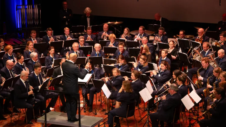 Fanfare Wilhelmina Vlierden en Koninklijke Harmonie Deurne geven gezamenlijk concert in Liessel