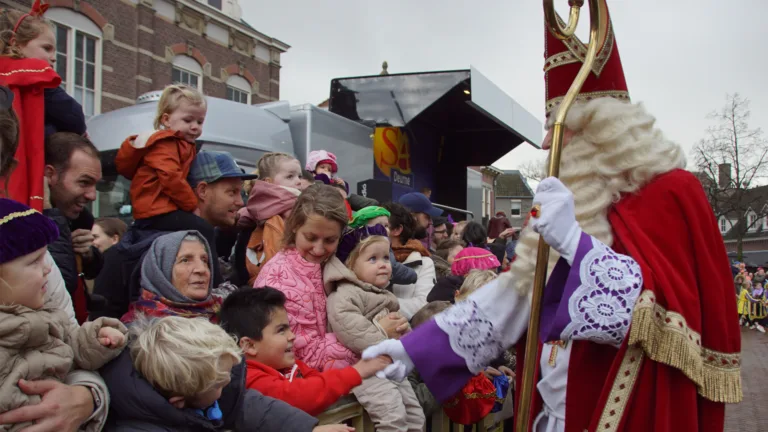 [VIDEO] Drukke middag voor Sint en Pieten in Zeilberg en Deurne