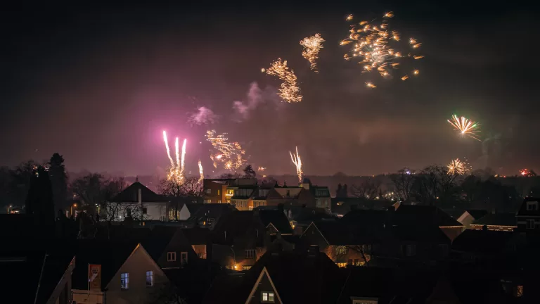 Gemeente zet boa’s in om vuurwerkoverlast in Deurne aan te pakken