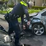 Agent veegt weg aanrijding peellandsingel