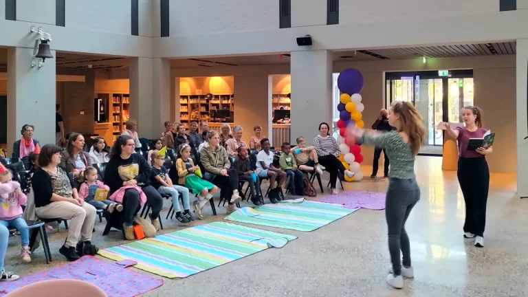 Stichting Leergeld en Bibliotheek Deurne werken samen om gezinnen met laag inkomen te helpen