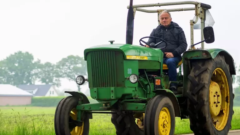 Grote verslagenheid bij VC De Krum om verlies van tractorliefhebber Rien van Dinther