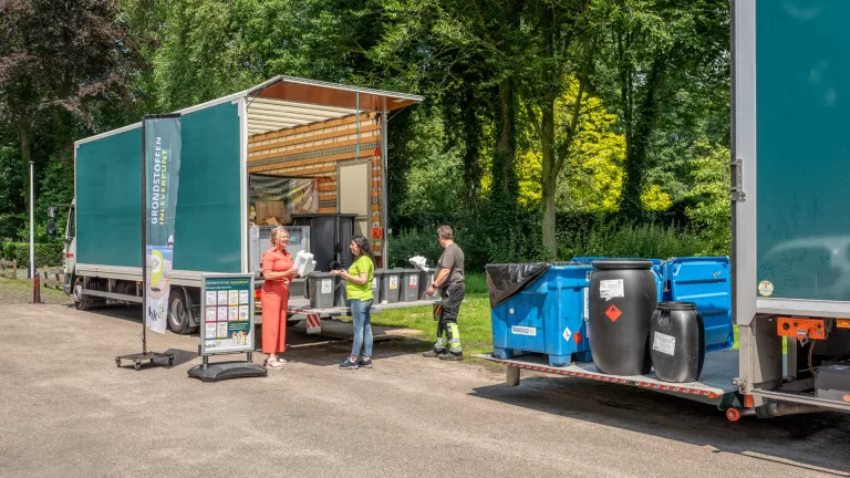 Inwoners gemeente Deurne kunnen met grof huishoudelijk afval terecht bij GRIP-wagen