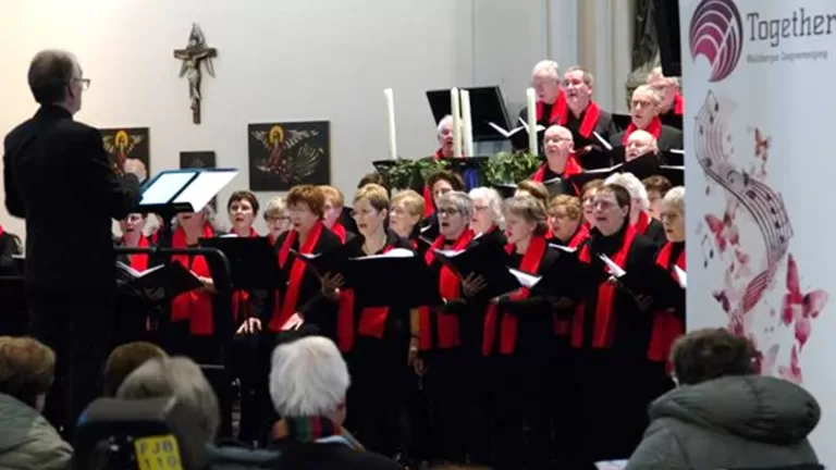 Zangvereniging Together voert Missa Brevis uit in Willibrorduskerk Deurne