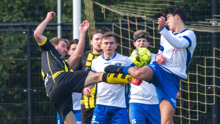 SV Deurne doet zichzelf te kort met nipte nederlaag tegen De Ster (1-0)