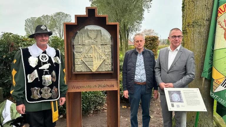 Wapensteen van Blokhuis is weer thuis in Liessel