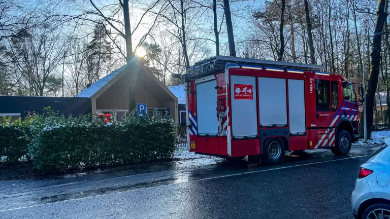 Brandweer rukt uit voor brandje in prullenbak bij ORO Het Rijtven