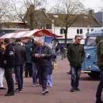 HET DORP BELEEFT (1)