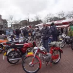 HET DORP BELEEFT (9)