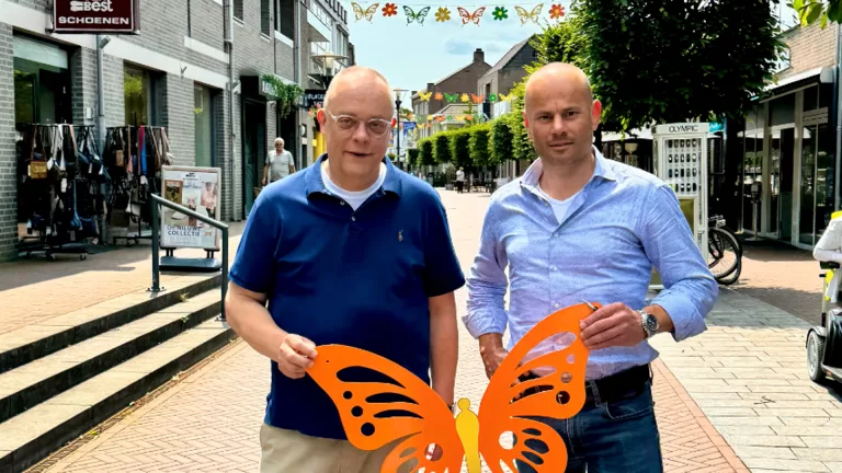 Centrum Deurne opgefleurd voor de zomer met ruim 800 duurzame vlinders en bloemen