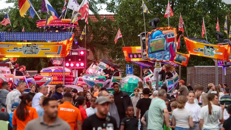 Vijf dagen plezier en vertier zitten er weer op; kermis Deurne ondanks aantal hete dagen druk bezocht