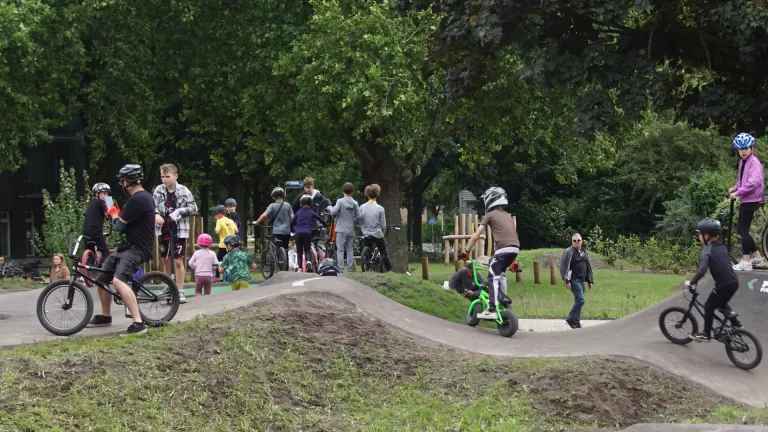 [VIDEO] Urban Sportpark blijkt schot in de roos; nieuwe voorziening wordt al intensief gebruikt