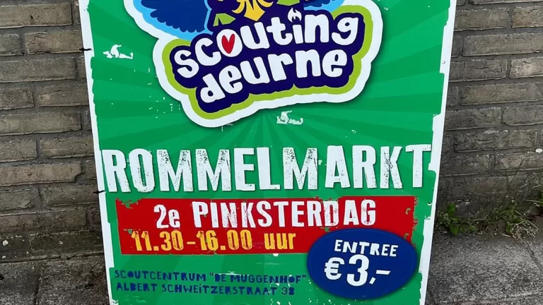 Leden Scouting Deurne druk in de weer met voorbereidingen van 43ste editie rommelmarkt