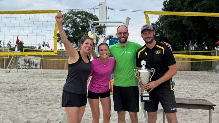 Deelnemers Beach Weekend laten voor 27ste keer zon schijnen in Walsberg