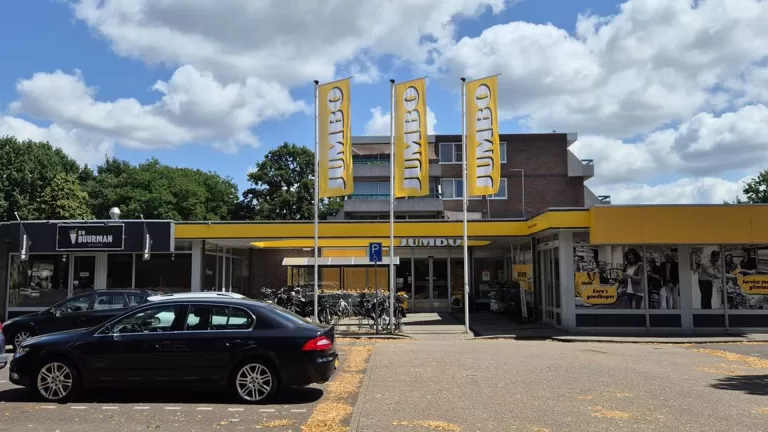 Zorgen bij Deurnese politiek over leefbaarheid Koolhof na aankondiging van sluiting supermarkt