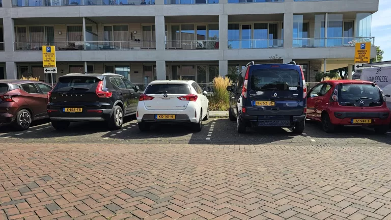 Gedeelte Harmoniestraat in Deurne dinsdag afgesloten vanwege hijswerkzaamheden
