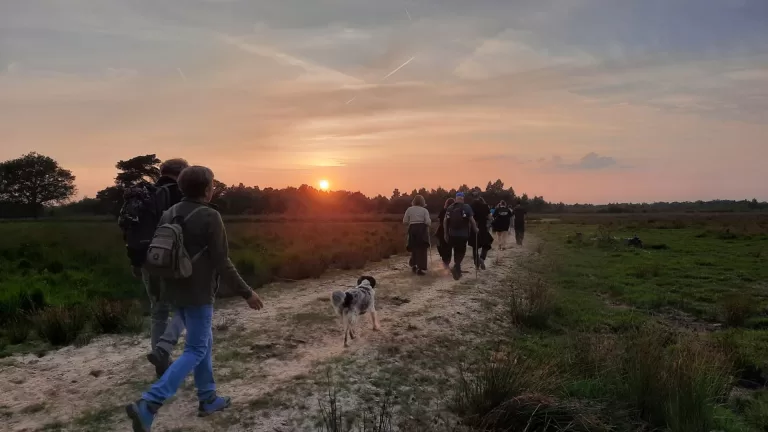 Peelvrouwke Bianca trakteert wandelaars op adembenemende natuur in haar ‘achtertuin’