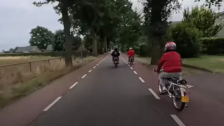 [VIDEO] Jeugdsentiment en gevoel van vrijheid bij 140 deelnemers van vijftiende editie Peelland Rit