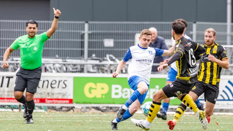 Zuinige overwinning met veel gemiste kansen voor SV Deurne in wedstrijd tegen De Ster (1-0)