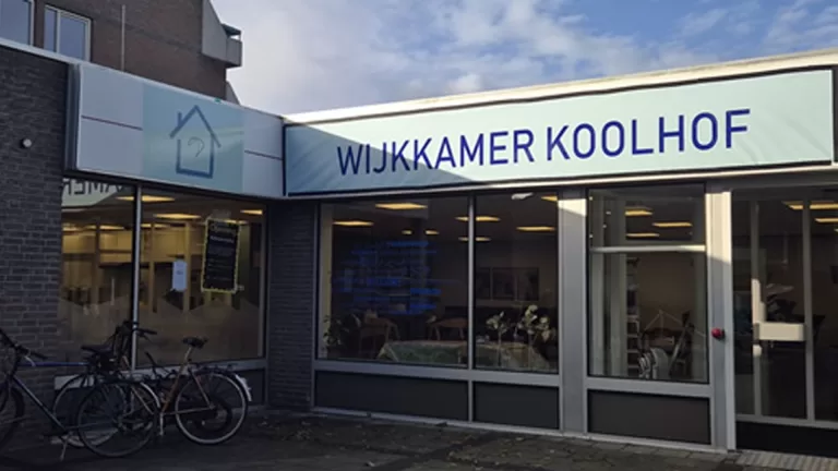 Burendag in Koolhof in teken van saamhorigheid en hulp aan door brand getroffen gezinnen Maassingel