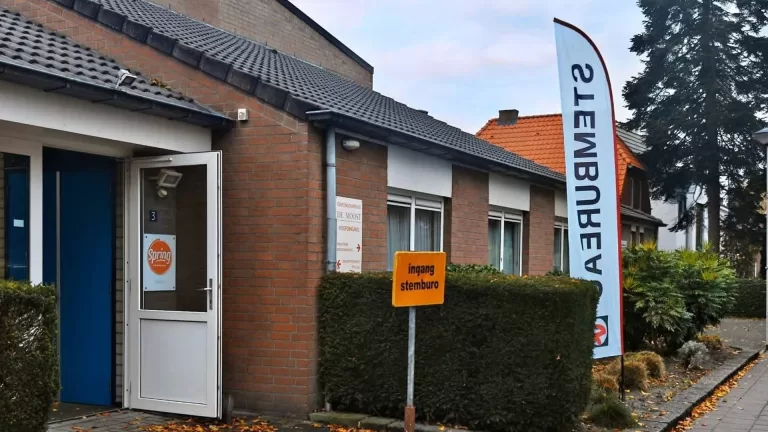 [VIDEO] Opkomst bij verkiezingen in gemeente Deurne bijna 11 procent hoger dan landelijk gemiddeld