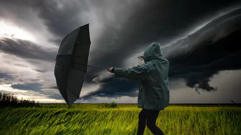 Storm Benjamin onderweg; KNMI verwacht ook in regio Deurne zware windstoten