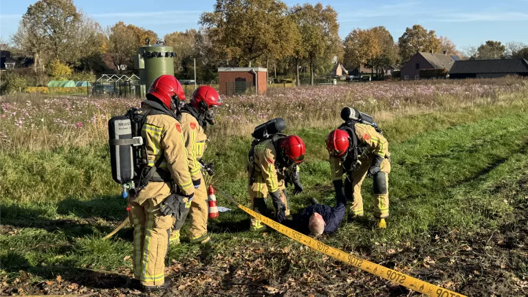 Lekkage van nafta uit ondergrondse pijpleiding scenario voor grote rampoefening in Bakel