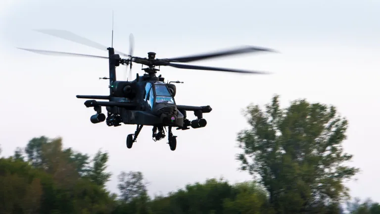 Grote militaire oefening van Koninklijke Land- en Luchtmacht in gemeente Deurne