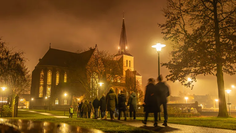 Tweede editie van De Hort Op! leidt 800 deelnemers langs bijzondere locaties in Deurne