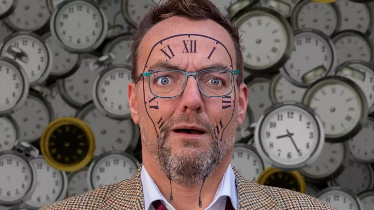 Cabaretier Gerrie Smits neemt 2025 door met oudejaarsconference in Cultuurcentrum Deurne