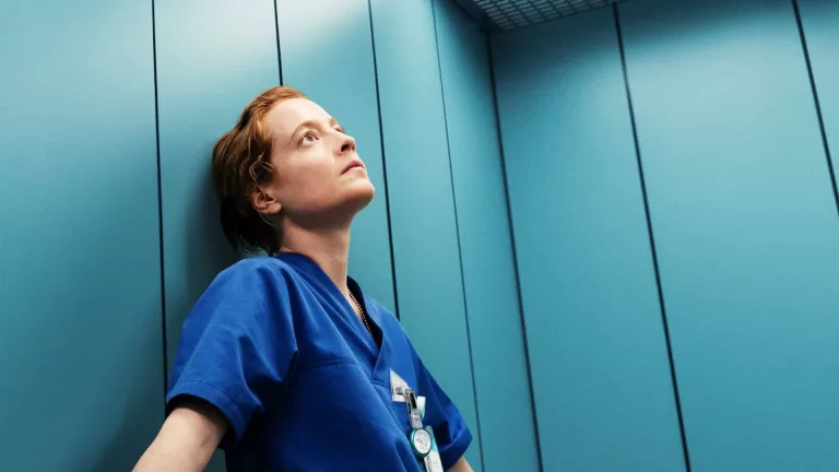 Cinema Het Witte Doek vertoont Zwitserse film ‘Heldin’ over onmenselijk hoge werkdruk in de zorg
