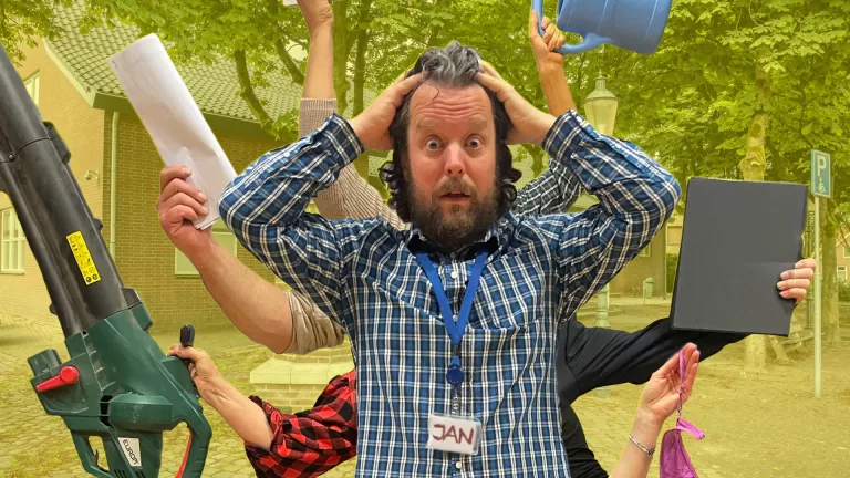 Toneelvereniging De Plankeniers uit Liessel brengt doldwaze klucht ‘Jan, de man die alles kan!’