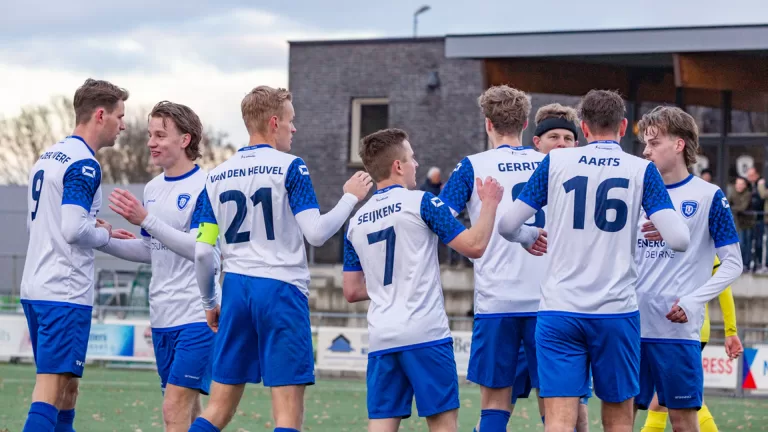 SV Deurne behoudt koploperspositie na minimale overwinning op Boekel Sport (1-0)