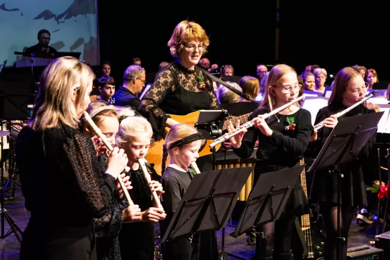 KHD maakt indruk met winterwonderlandconcert en zet reeks kerstoptredens voort