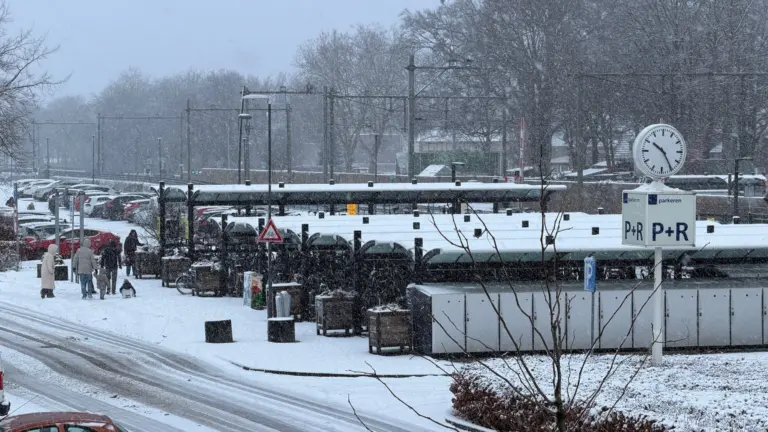 Bussen van Arriva en Hermes rijden niet in regio Deurne door weersomstandigheden