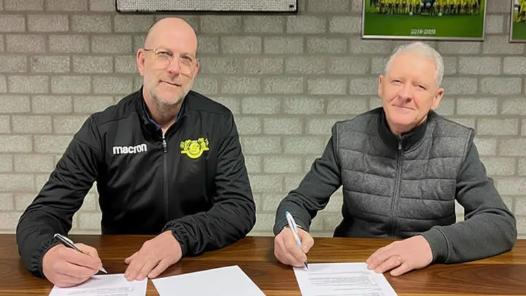 Stef Sijbers vanaf volgend seizoen nieuwe hoofdtrainer bij ZSV; ‘We zien beiden een goede match’