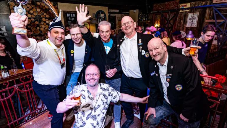 Jubileumeditie Peelstrekel Pubquiz zorgt voor plezier en verbinding in carnavalsland