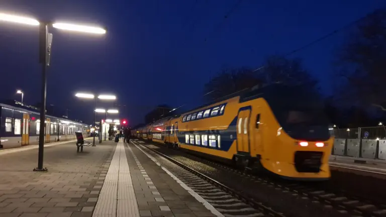 Geen treinen tussen Helmond en Venlo vanwege seinstoring; NS zet snelbussen in