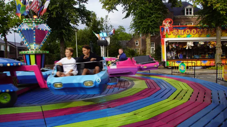 Politiek eist opheldering over inkorten van kermissen Zeilberg en Liessel: ‘Dit is schadelijk voor het vertrouwen’