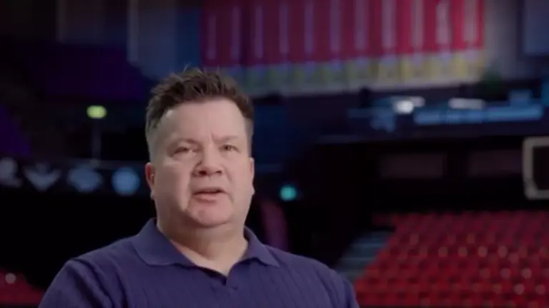 Deurnese Bob van Oosterhout neemt na 10 jaar afscheid als eigenaar van basketbalclub Heroes Den Bosch