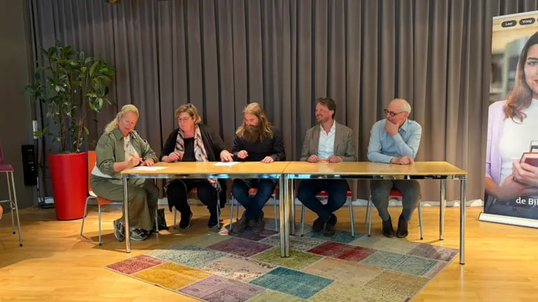 Nieuwe overeenkomst moet positie bibliotheek versterken, maar: ‘Deurne voldoet niet aan 22 euro per inwoner’