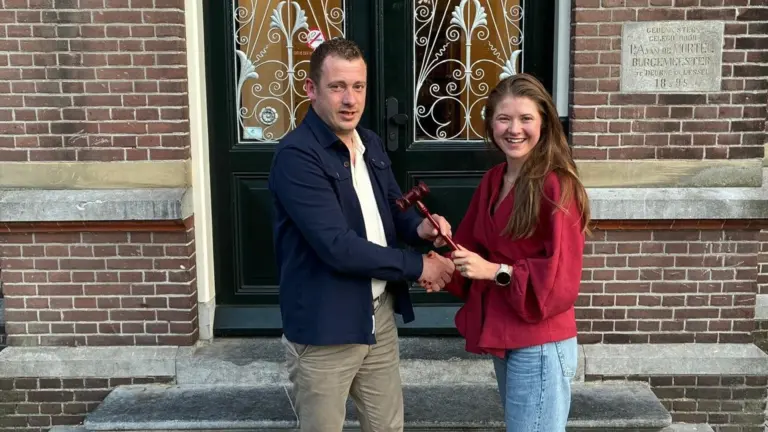 Janke van Dijk draagt duo-fractievoorzitterschap bij DeurneNU over aan Ruud Kuijpers
